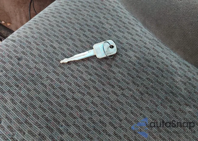 1FTZX1767WKC34877: 40507142