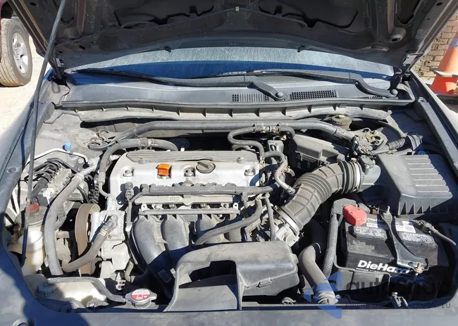 1HGCS1B35CA002105: 40506617