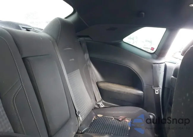 2C3CDZAG6JH215207: 40509138