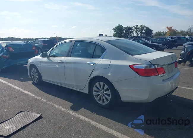 1HGCR2F77DA044985: 40510084