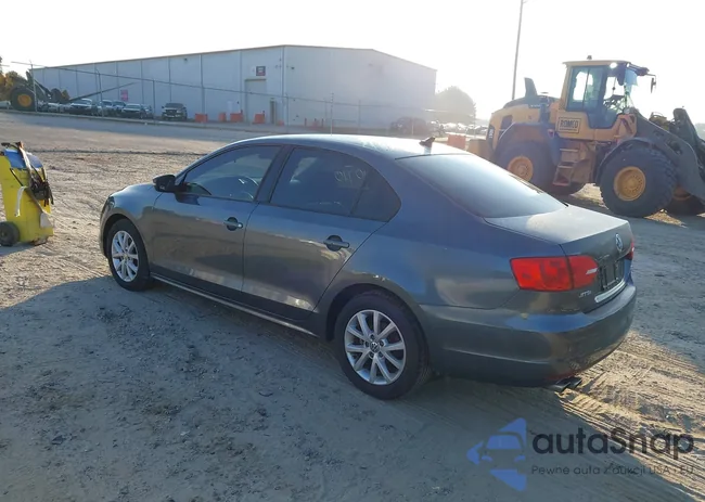 3VWD07AJ9EM236326: 40510710