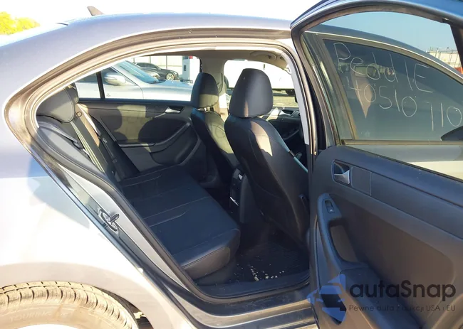 3VWD07AJ9EM236326: 40510710