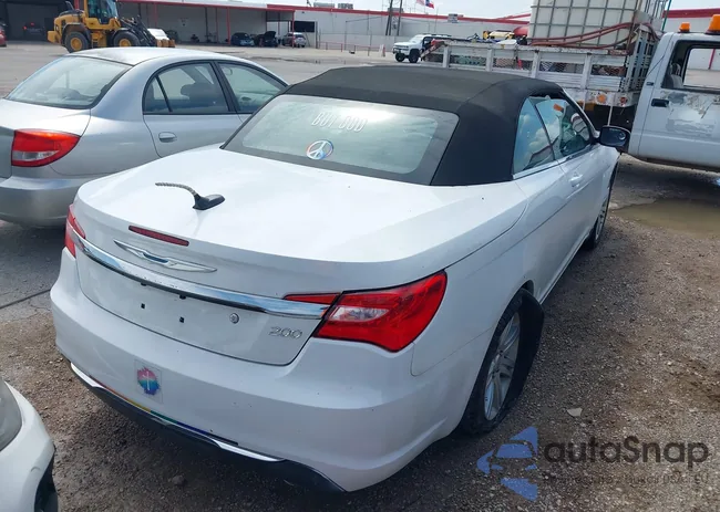 1C3BCBEG1EN112340: 39516168