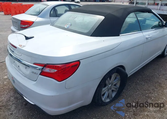 1C3BCBEG1EN112340: 39516168