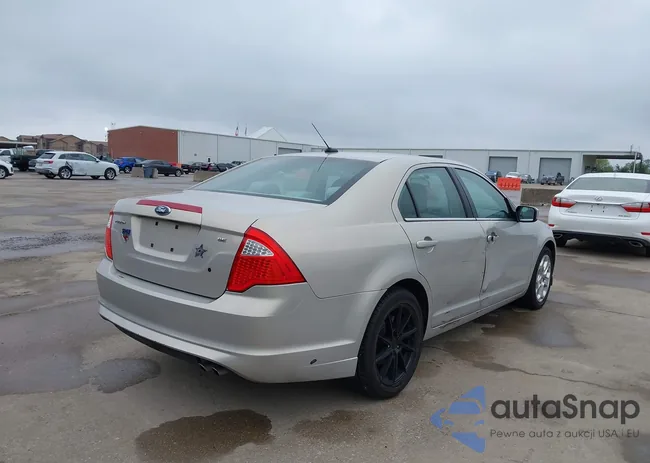 3FAHP0HA8AR121085: 39516194