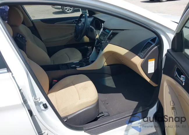 KMHEC4A44CA038427: 39520220