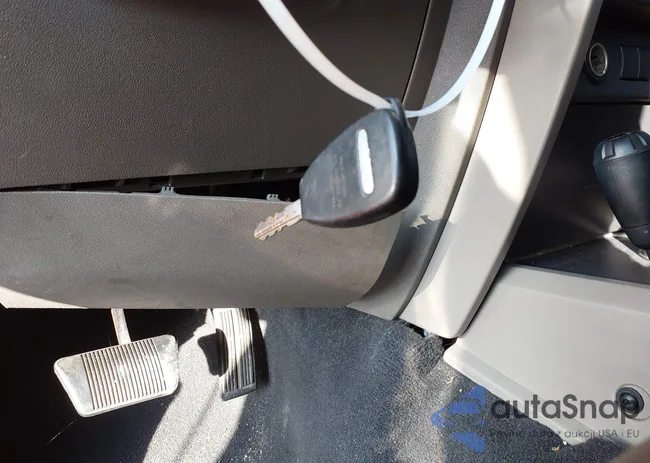 1J8GA59158L553704: 39523134