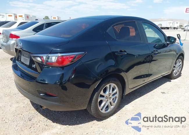 3MYDLBZV1GY126159: 39523414