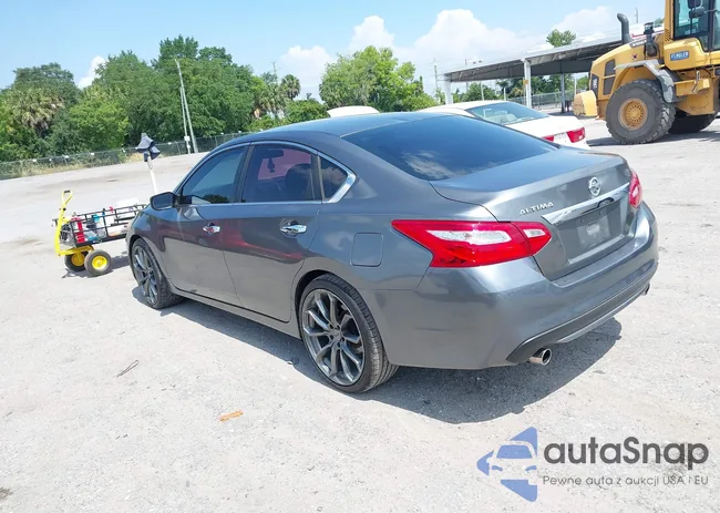 1N4AL3AP7HN321188: 39524307