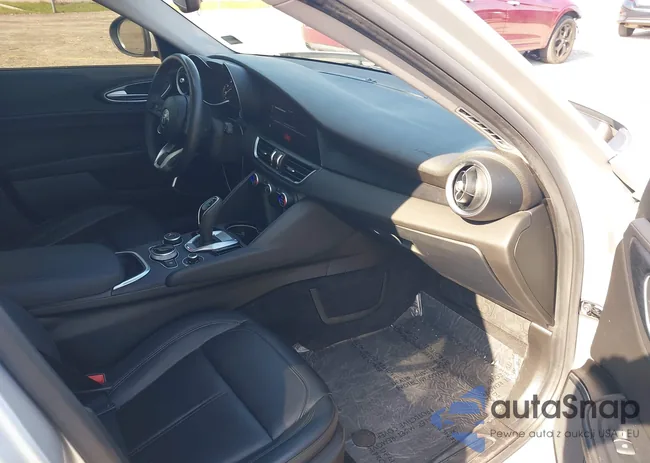 ZARFAMAN0M7642049: 39525956