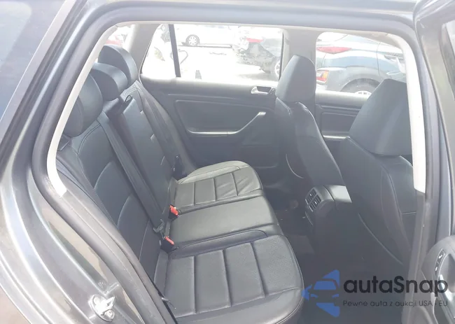 3VWPL7AJ5DM680130: 39527819