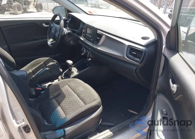 3KPA25AB6JE092168: 39528101