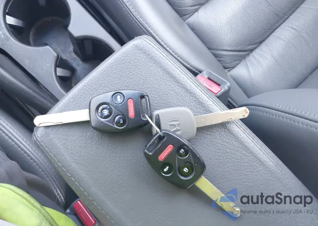 1HGCM56806A095059: 39529697