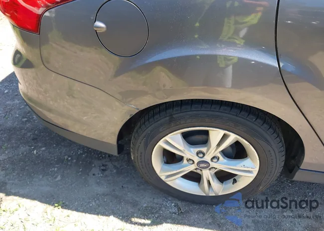 1FADP3F2XDL323862: 39534375