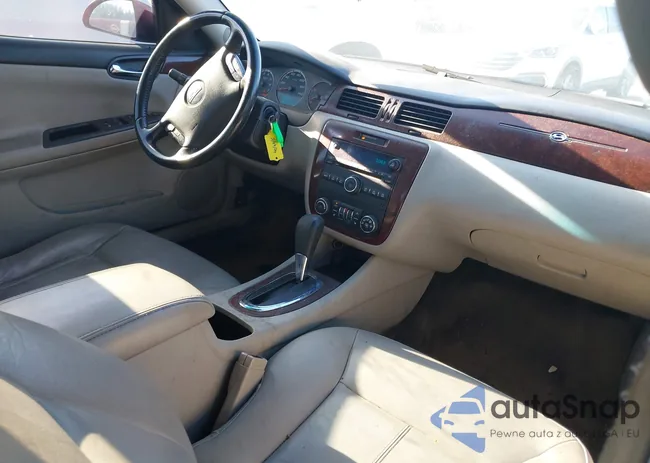 2G1WD58C179208309: 39537700