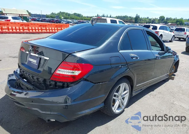 WDDGF8AB1DA777952: 39546208