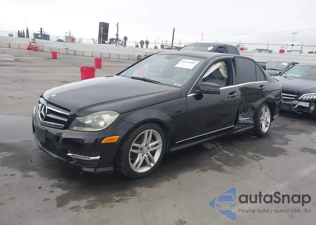 WDDGF4HBXEA942915: 39563088