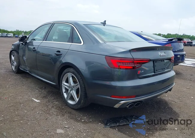 WAUB4AF41JA226182: 39563185