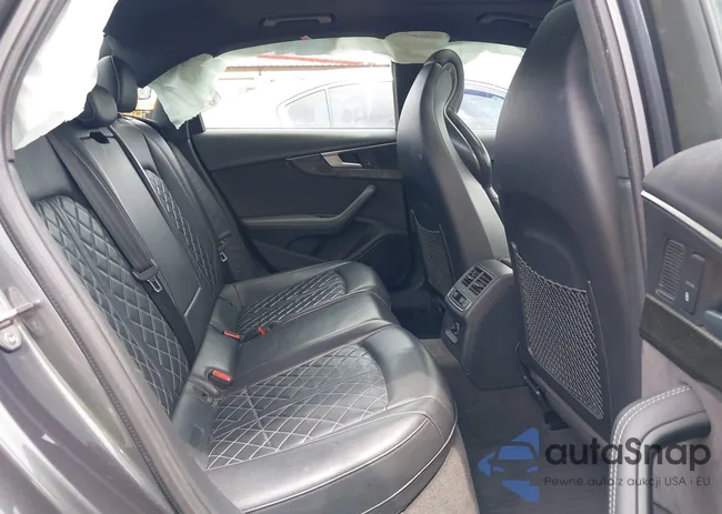 WAUB4AF41JA226182: 39563185