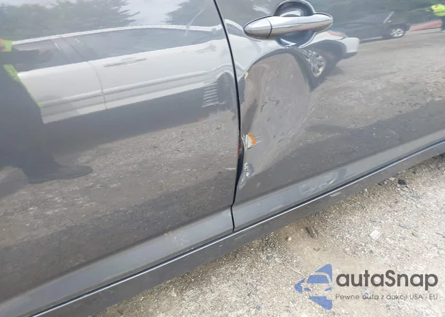 KNAGM4A79B5069021: 39570234