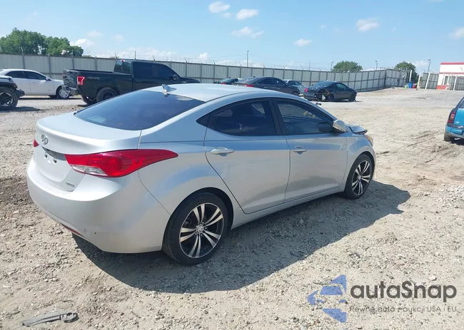 5NPDH4AEXBH018071: 39572187