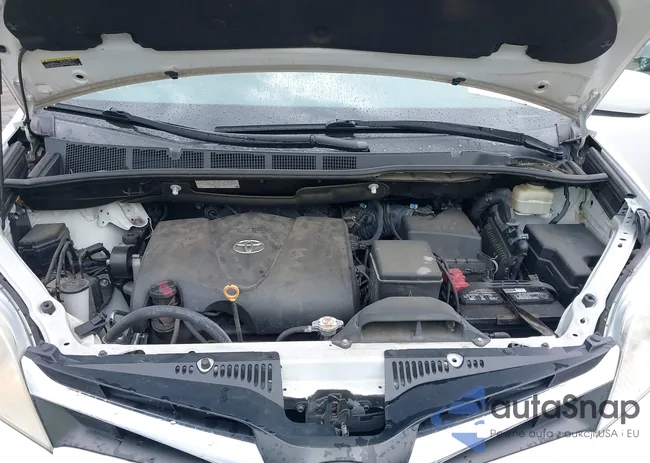 5TDKZ3DC6JS922890: 39575015