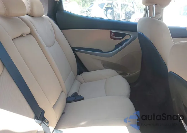 5NPDH4AE2DH379555: 39576243