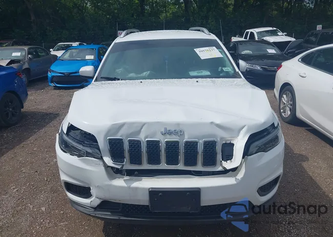 1C4PJMCB3LD582172: 39578237