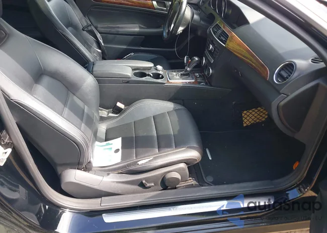 WDDGJ8JB5EG199187: 39581786