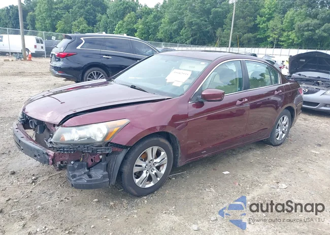 1HGCP2F41BA111251: 39582935