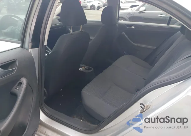 3VW2K7AJXDM247321: 39582113