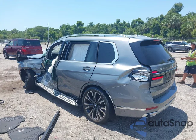 5UX23EM02R9U40266: 39589412