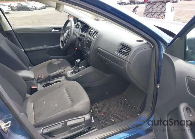 3VW267AJ8GM417183: 39592500