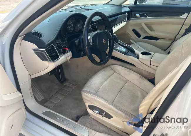 WP0AA2A72BL012256: 39592866