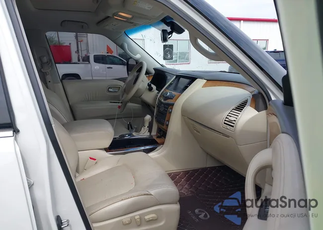 JN8AZ2NF9E9553448: 39592304