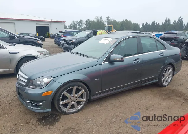 WDDGF4HB2CA718793: 39599662