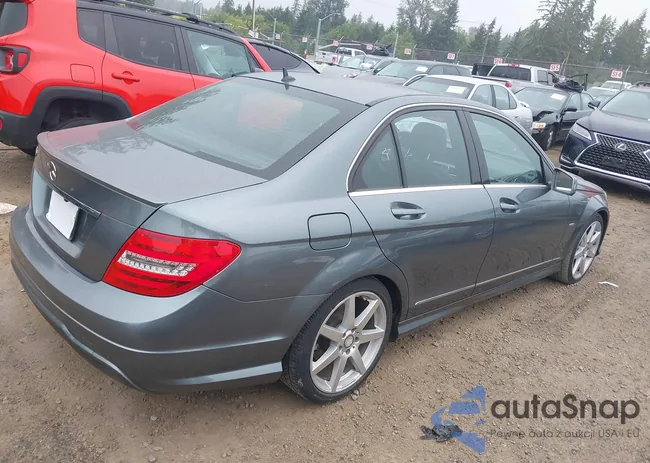 WDDGF4HB2CA718793: 39599662