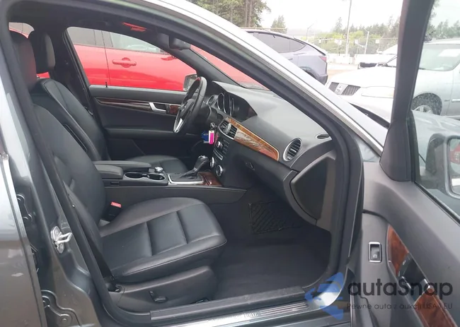 WDDGF4HB2CA718793: 39599662