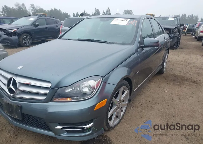 WDDGF4HB2CA718793: 39599662