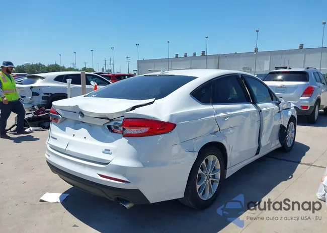 3FA6P0HD5KR272517: 39600776