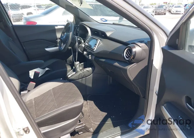 3N1CP5CV5LL484299: 39605555