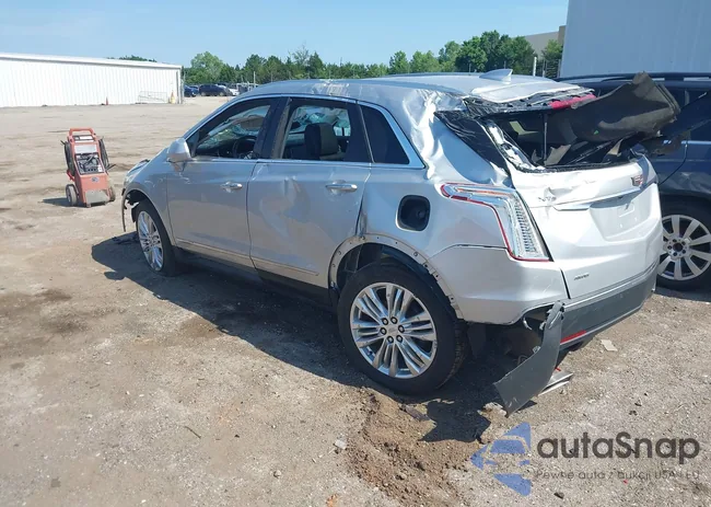 1GYKNFRS7KZ145045: 39607961