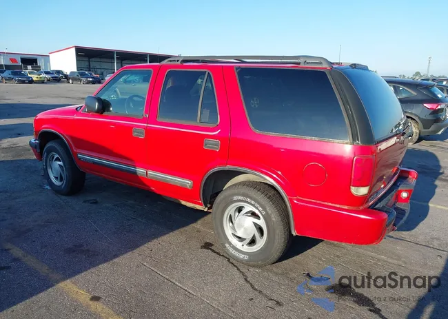 1GNDT13W81K243387: 39608159