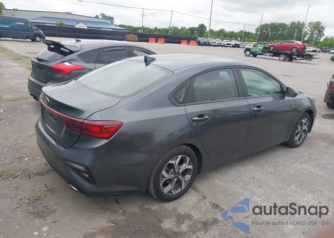 3KPF24AD9KE121732: 39618610