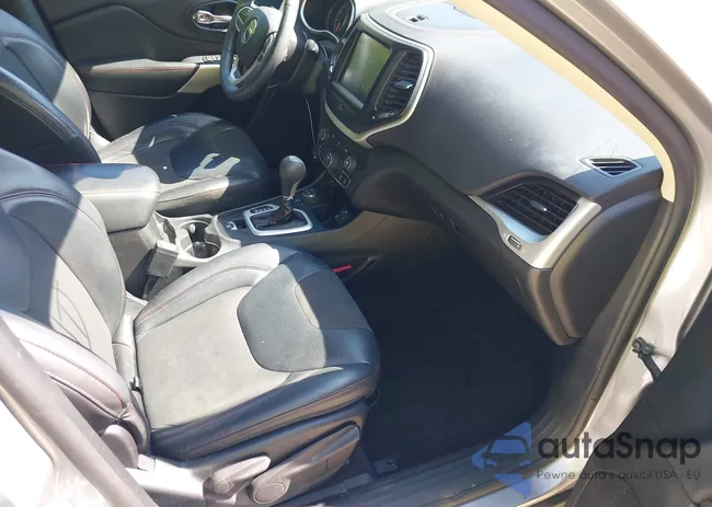 1C4PJMBB0HW597371: 39619393