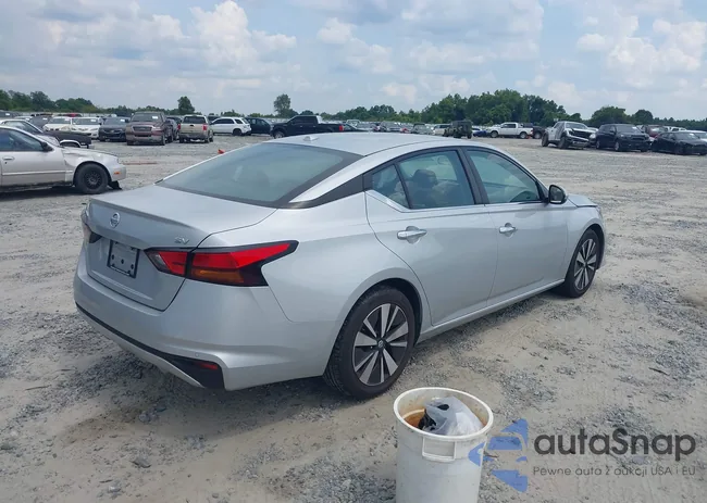 1N4BL4DV2MN343419: 39620356