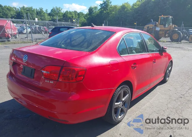 3VWDP7AJ4CM070435: 39624387