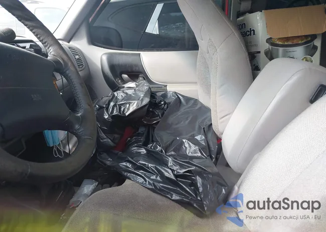 1FTYR14V6YPB53683: 39623886