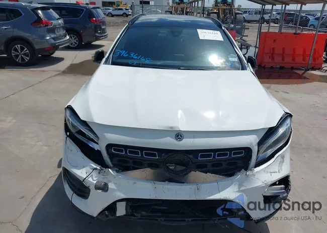 WDCTG4EB2KU001697: 39636168