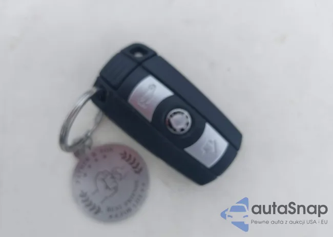 WBAPH5C5XBA443813: 39636275